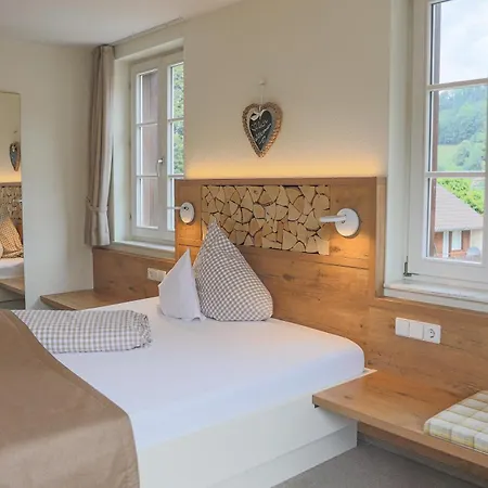 Hotel-Gasthaus Goldener Engel 3*