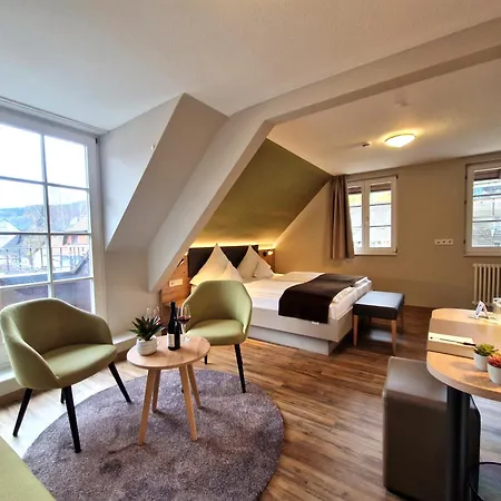 Otel Hotel-gasthaus Goldener Engel Glottertal