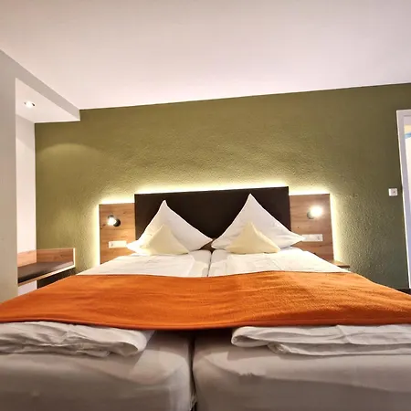 ホテル Hotel-gasthaus Goldener Engel