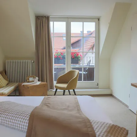 Hotel-gasthaus Goldener Engel Szálloda Glottertal