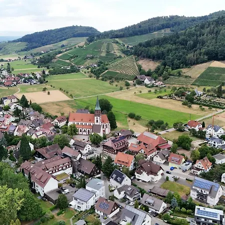 Hotel-gasthaus Goldener Engel グロッタータール